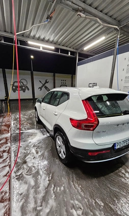 Volvo XC 40 cena 115000 przebieg: 9000, rok produkcji 2020 z Poznań małe 22